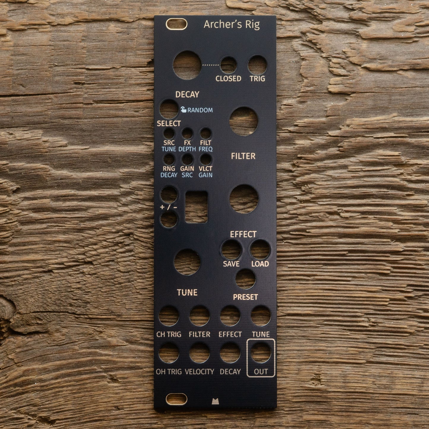 Archer's Rig black & gold panel