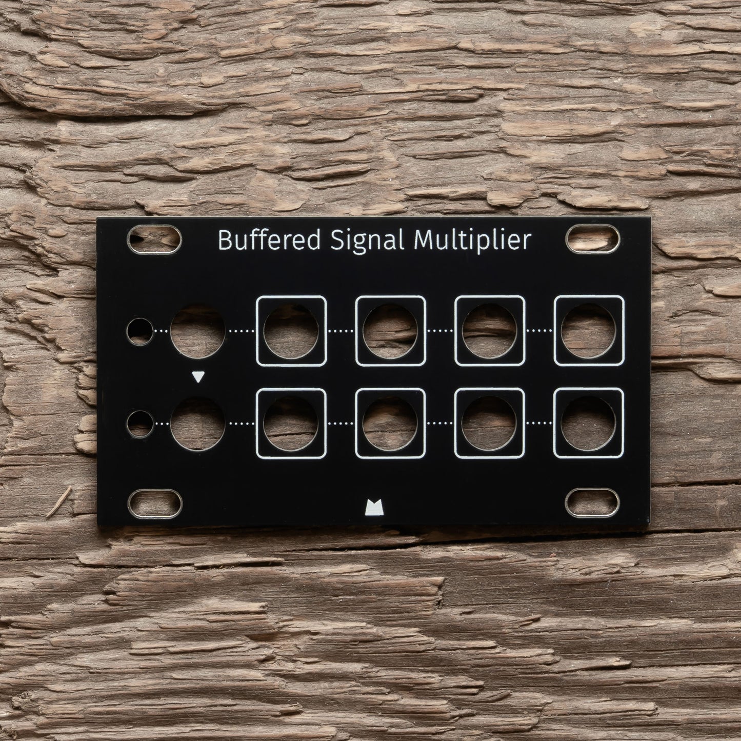 Buffered Signal Multiplier 1U black panel