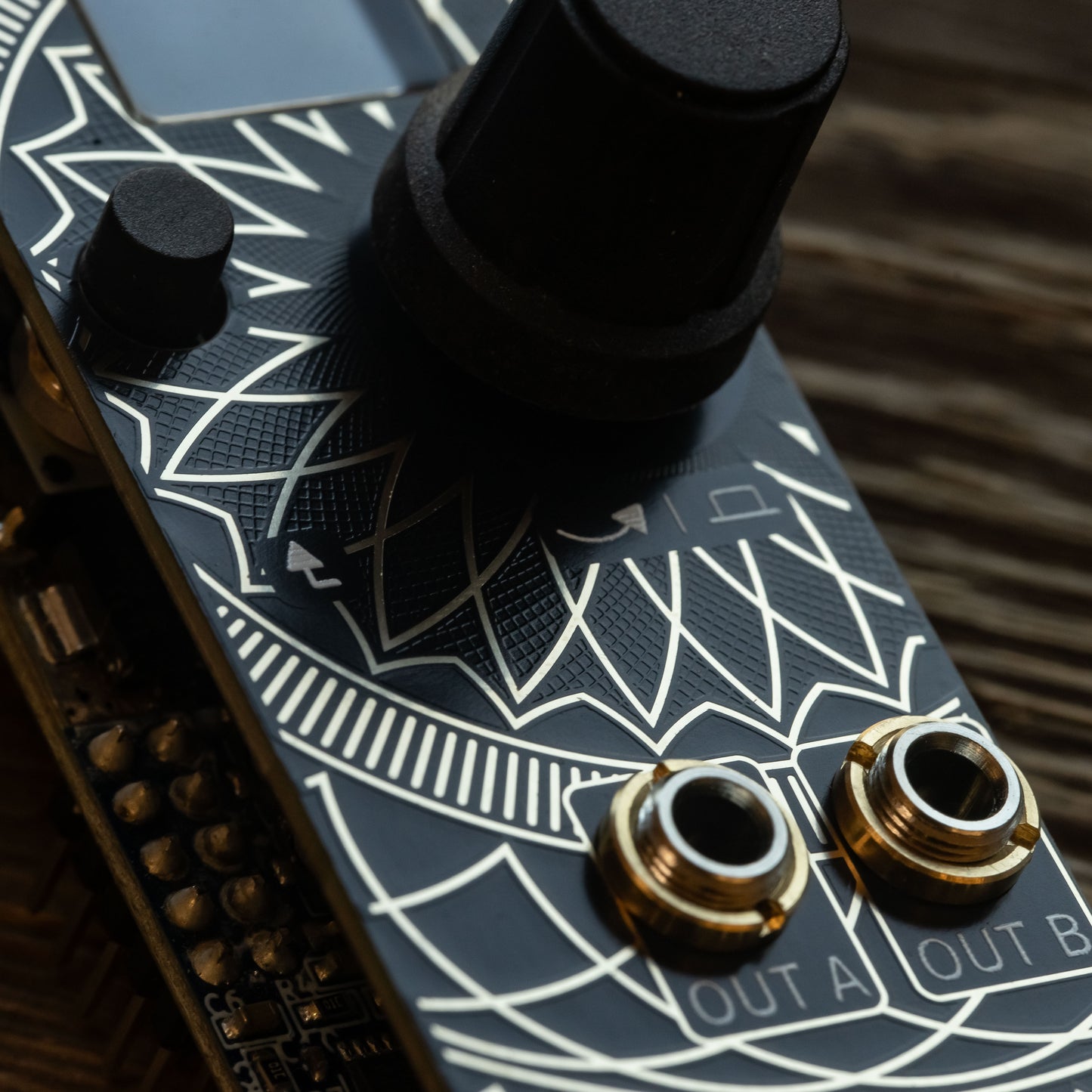 MCO (mk2) - Golden Lotus - black & gold panel