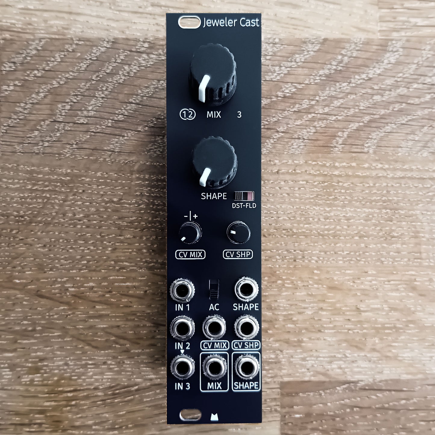 Jeweler Cast black panel