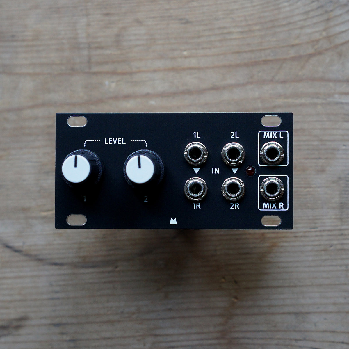 Stereo Mixer 1U black panel – Mork Modules