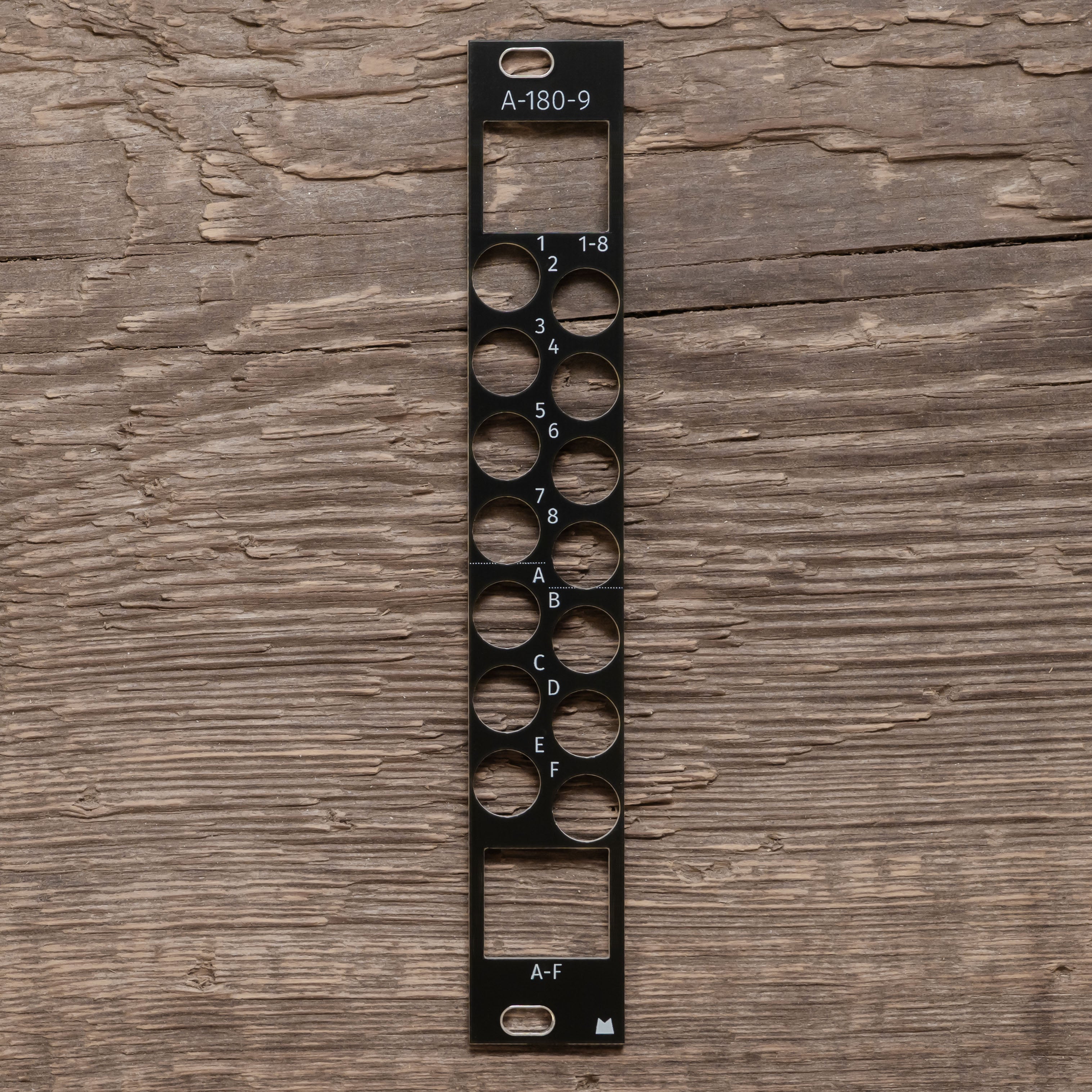 A-180-9 Multicore Signal Connector black panel – Mörk Modules