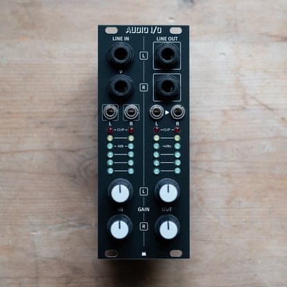 Audio I/O (2023) black panel