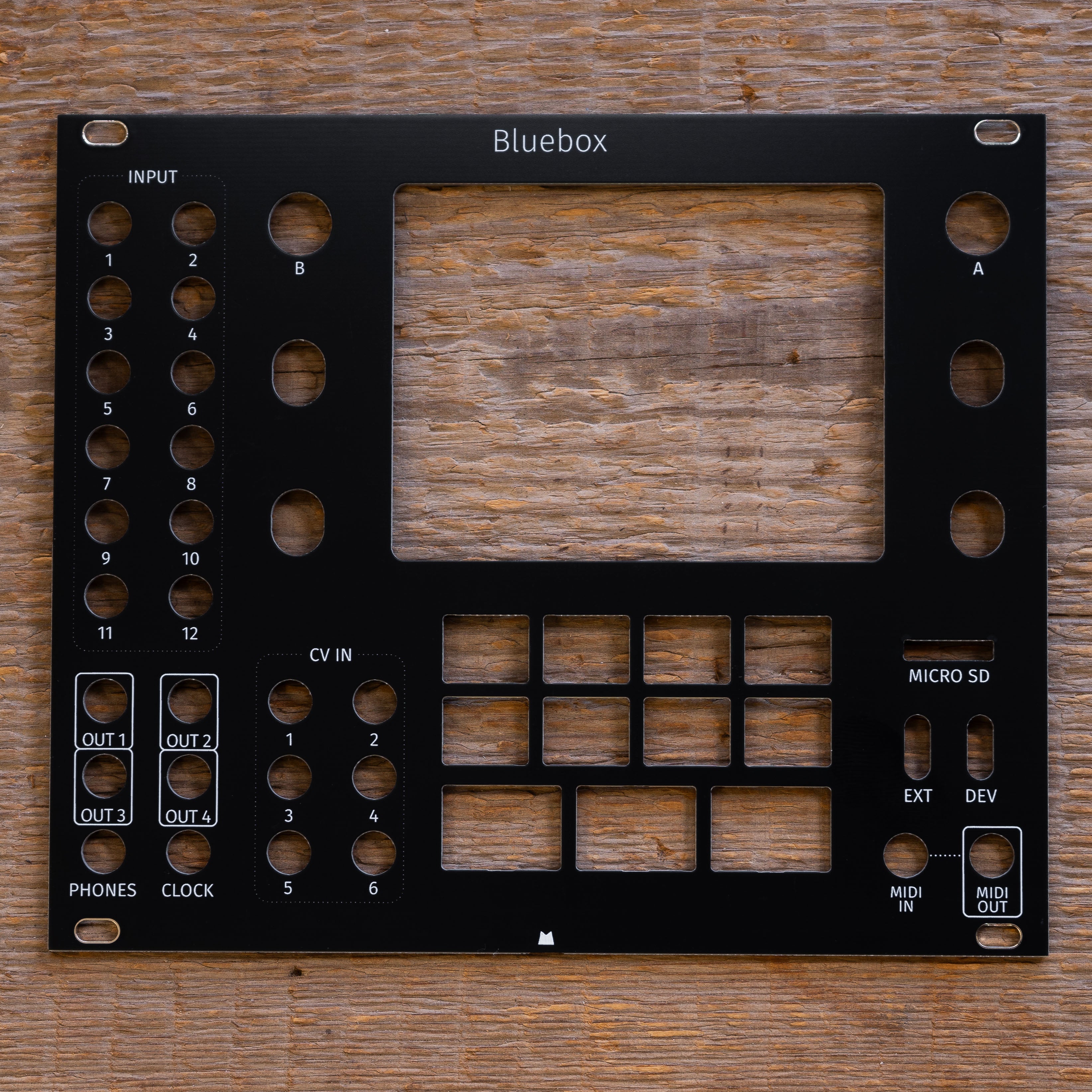 Bluebox black panel – Mörk Modules