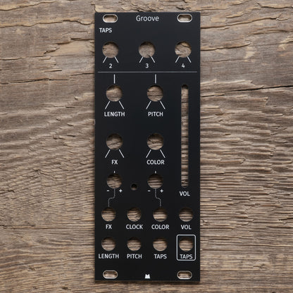Bohm Groove black panel