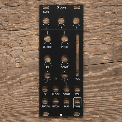 Bohm Groove black panel