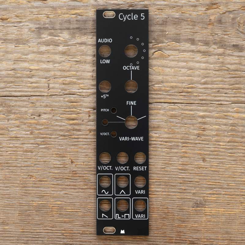 Cycle 5 black panel