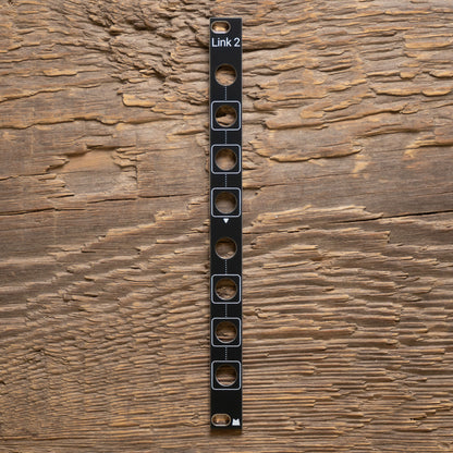Link 2 black panel