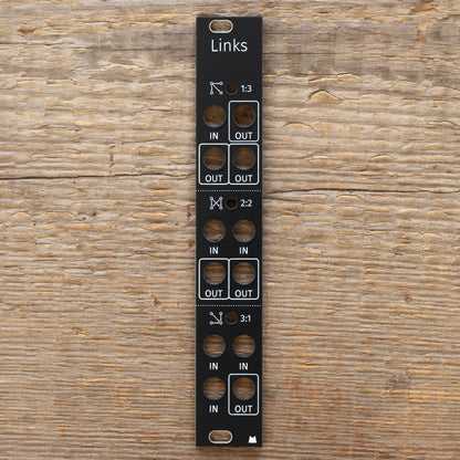 Links black panel