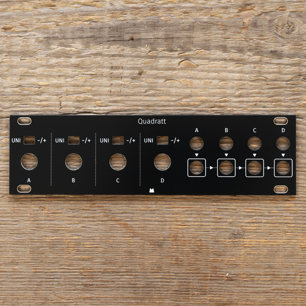 Quadratt 1U (plastic switches) black panel – Mörk Modules
