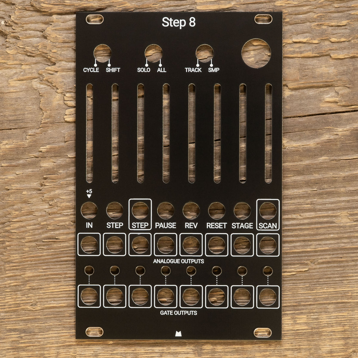 Step 8 black panel – Mörk Modules