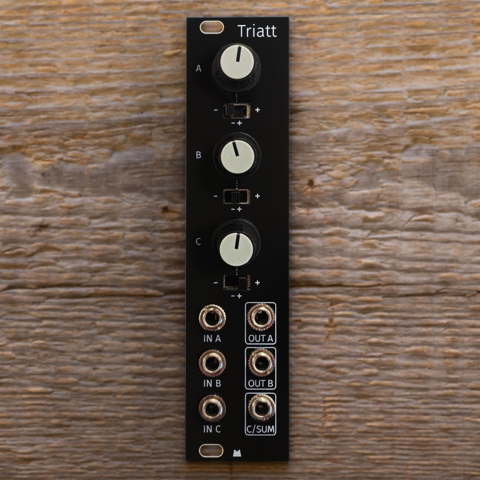 Triatt black panel – Mörk Modules