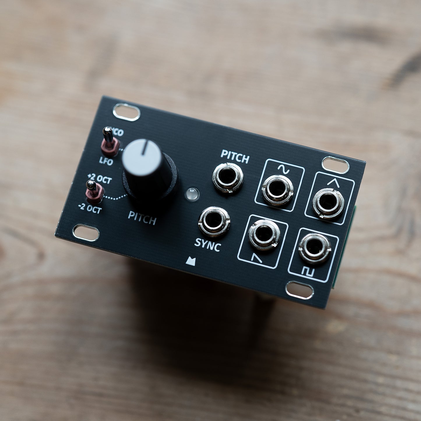 VCO 1U black panel