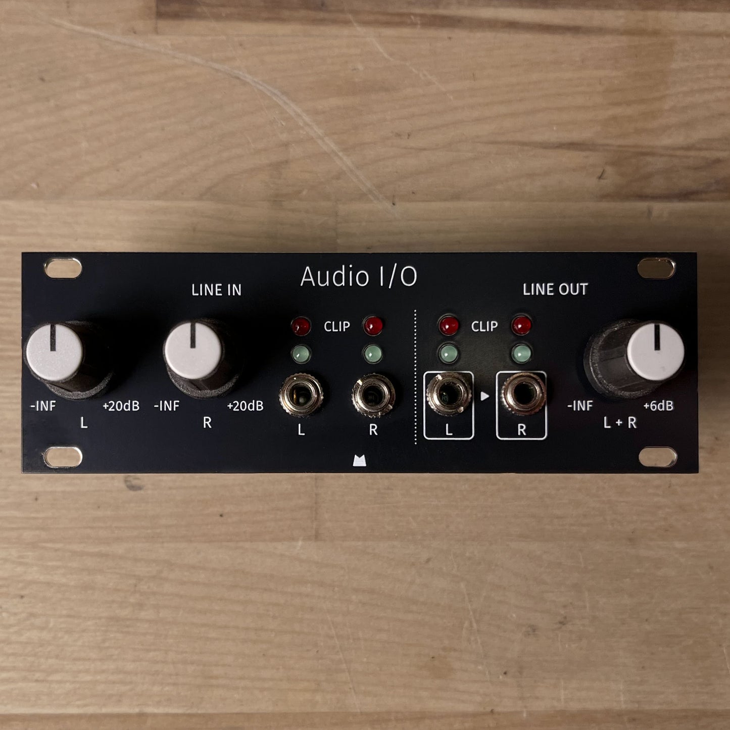 Audio I/O 1U black panel – Mork Modules