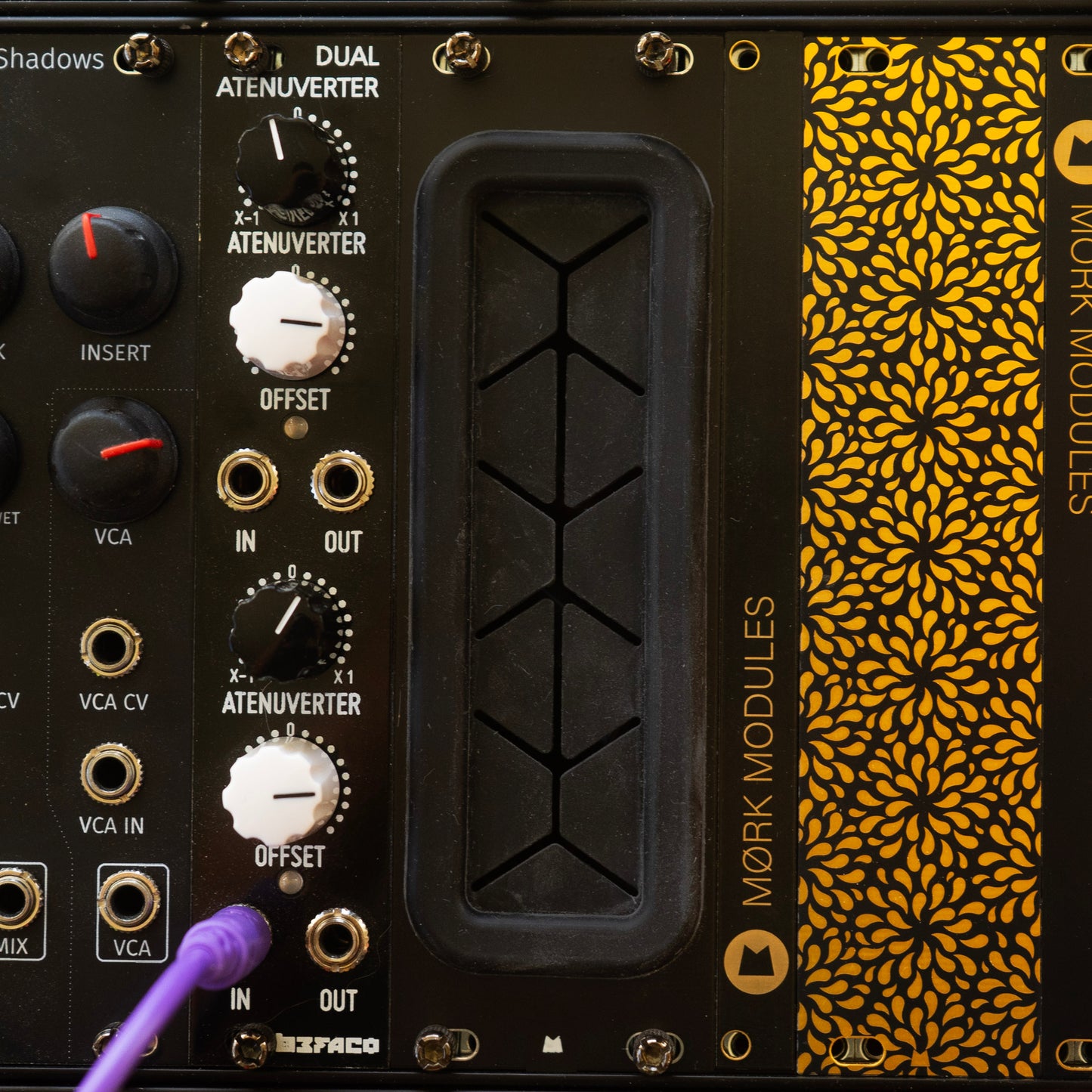 Cable Passthrough 3U black panel