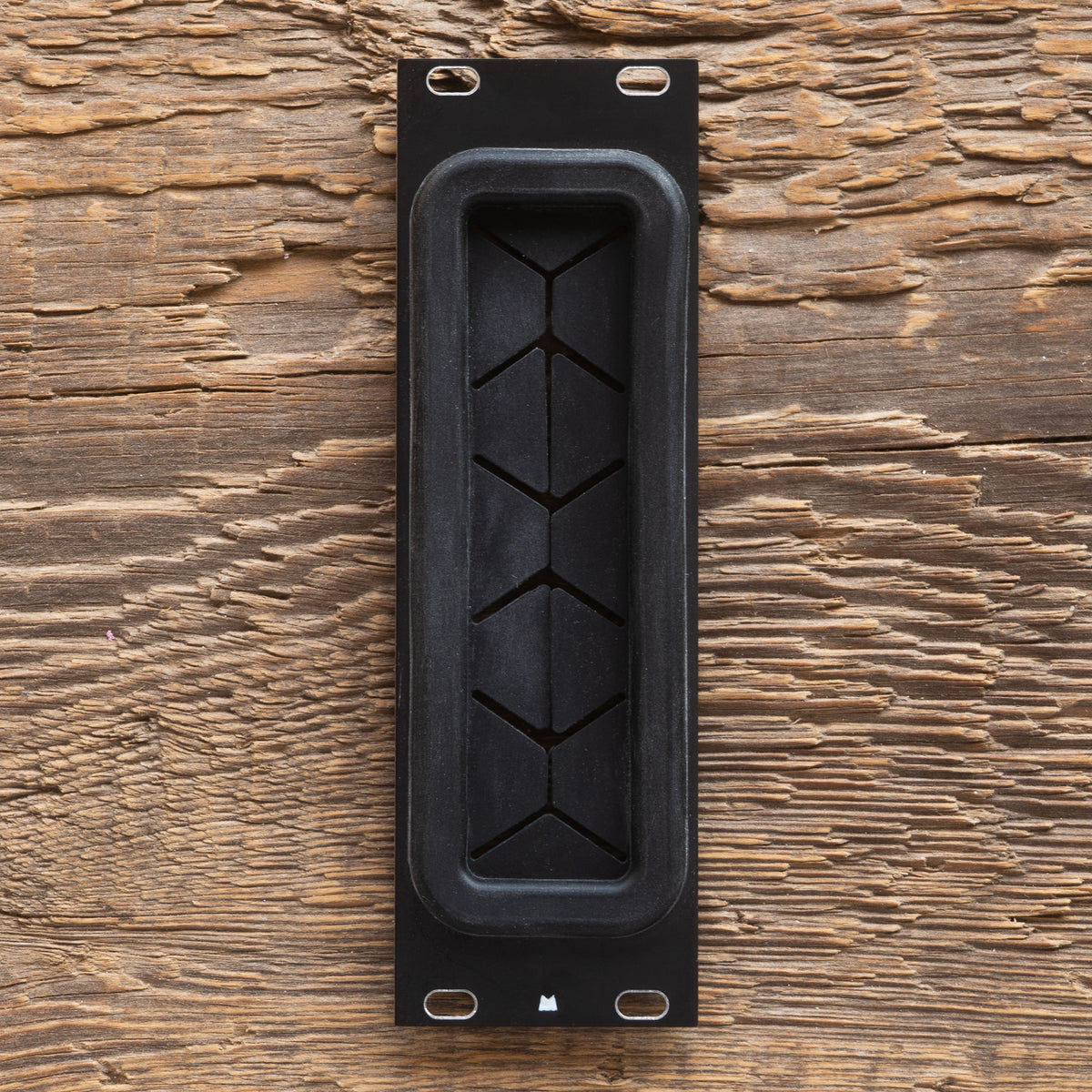 Cable Passthrough 3U black panel – Mörk Modules