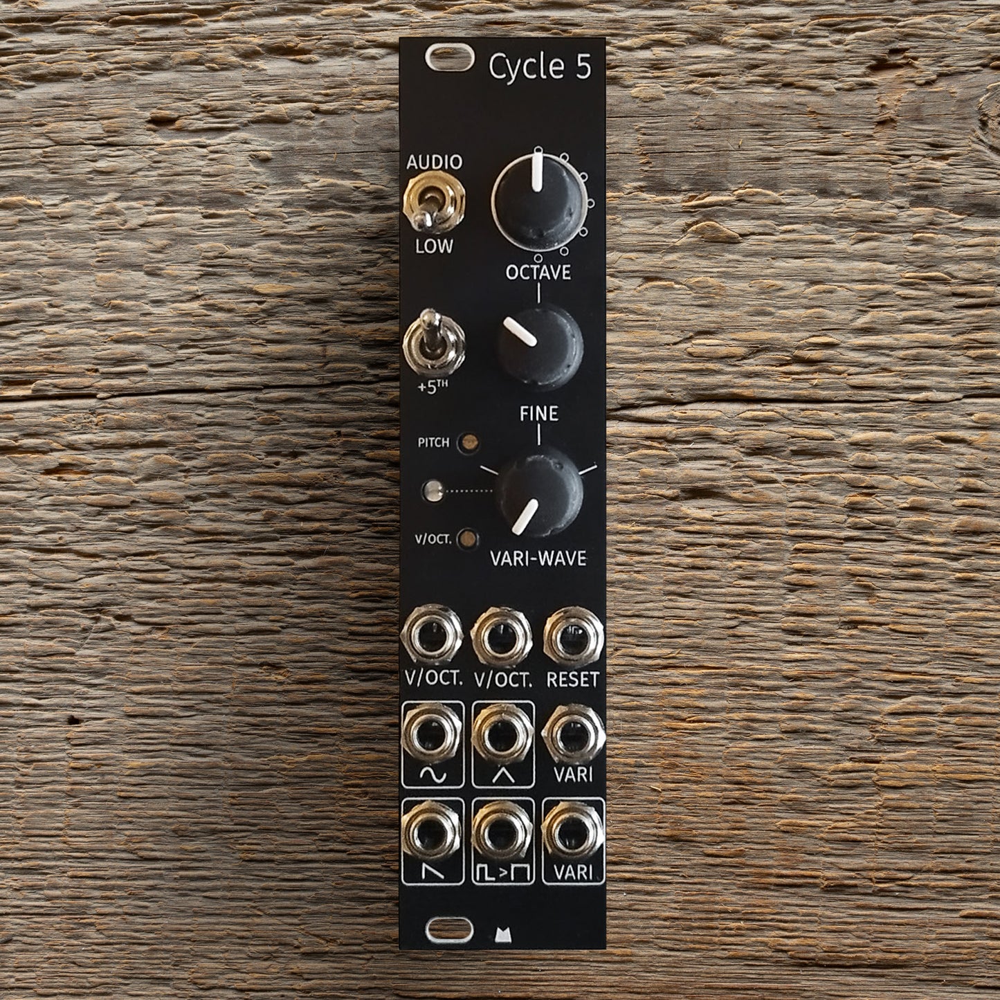 Cycle 5 black panel