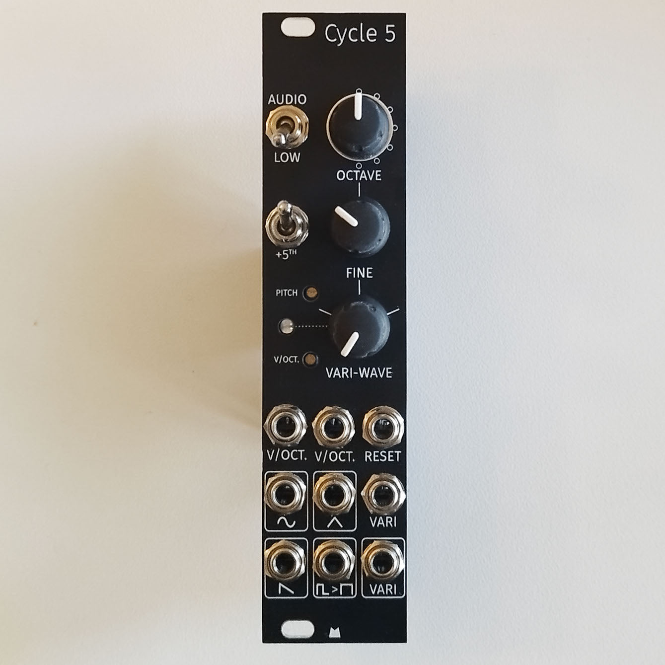 Cycle 5 black panel