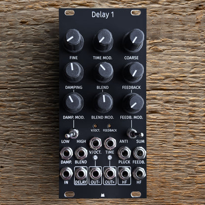 Delay 1 black panel