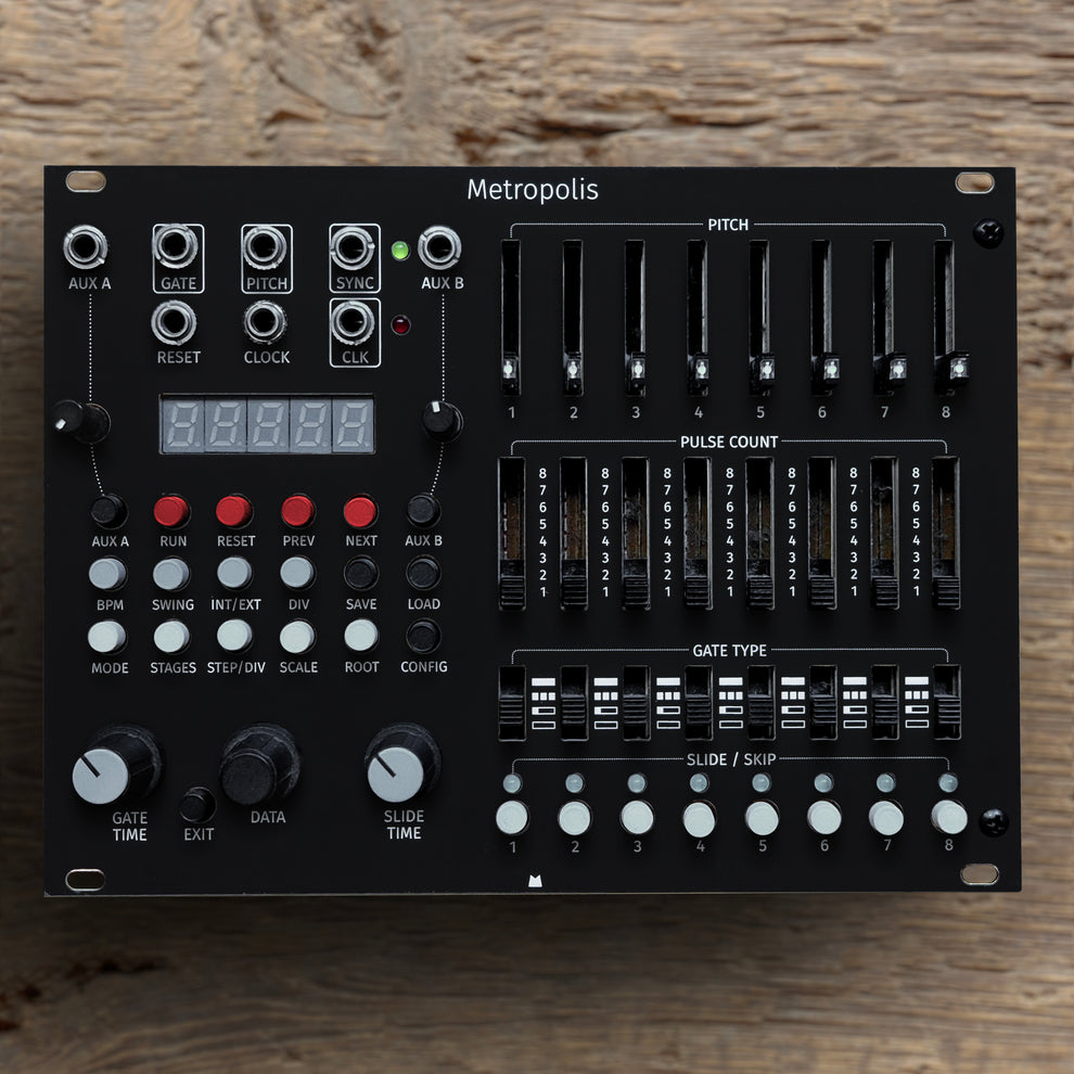 Metropolis black panel – Mörk Modules