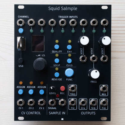 Squid Salmple black panel