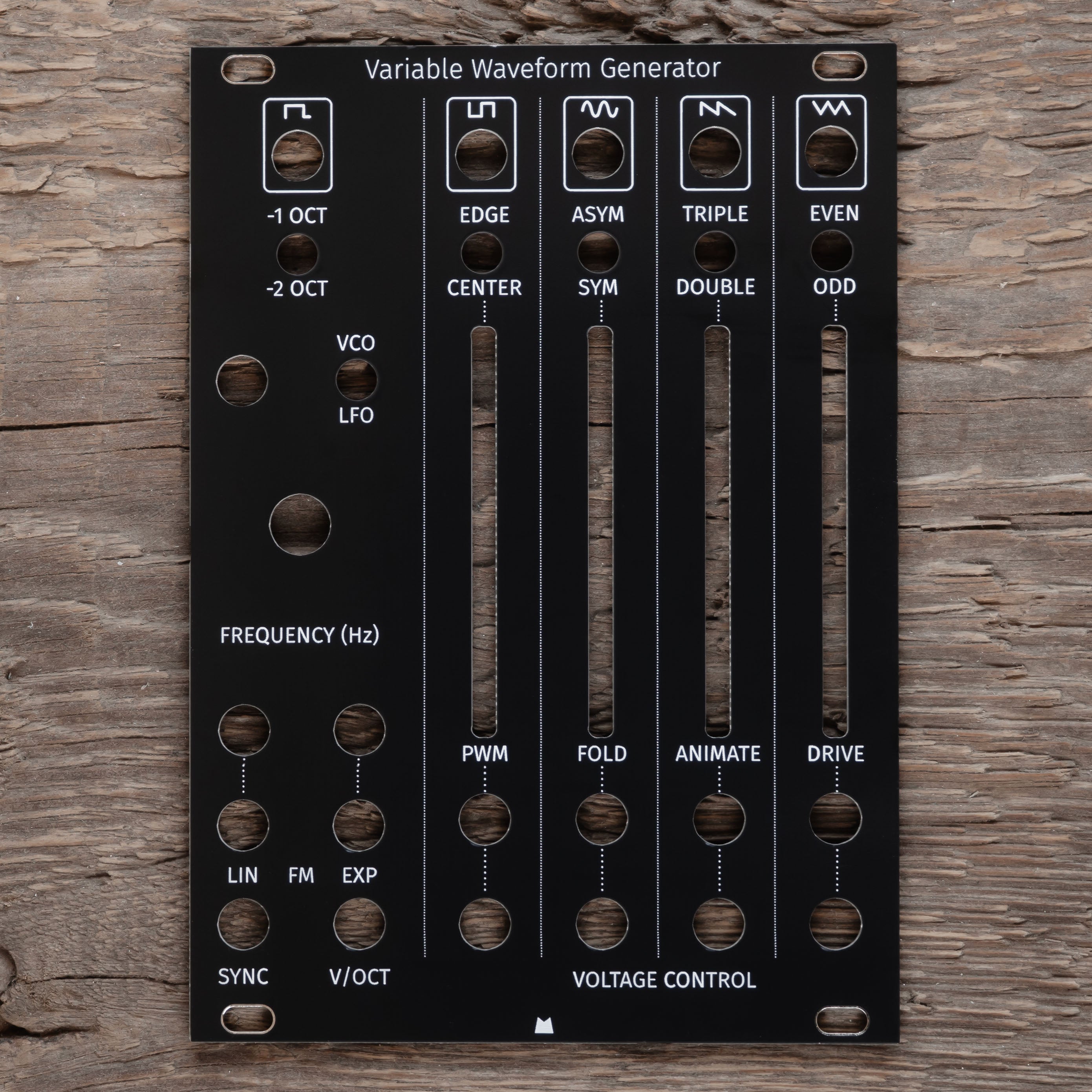 Variable Waveform Generator black panel – Mörk Modules
