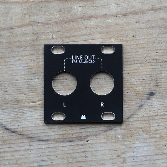 Stereo Line Out Jacks 1U black panel